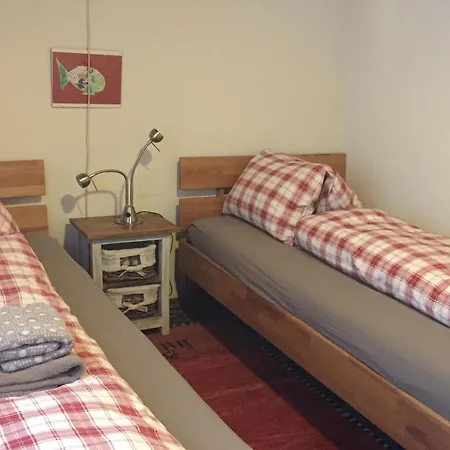 Apartment Chalet Eien Appartement-Fewo 6-Bettwohnung By Interhome